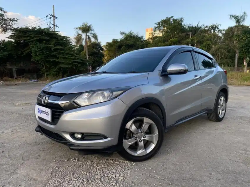 Pajak Panjang Honda HRV 1.5 E Bensin-AT 2017 Abu-abu LBAK