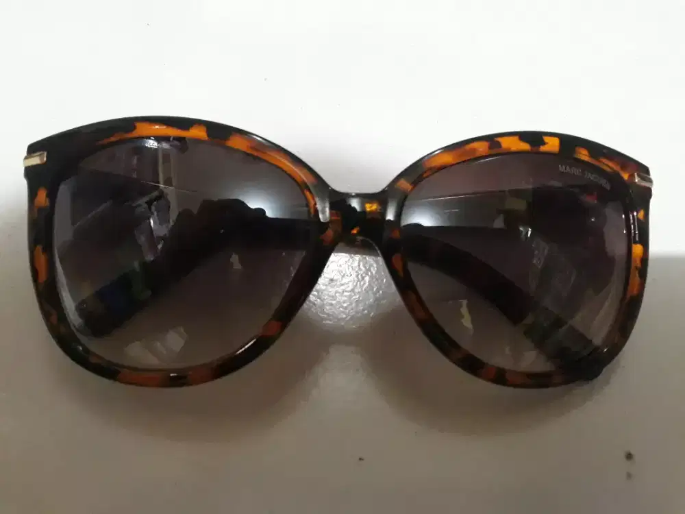 KACAMATA WANITA MREK MARC JACOBS MADE IN ITALY. BISA NEGO !!