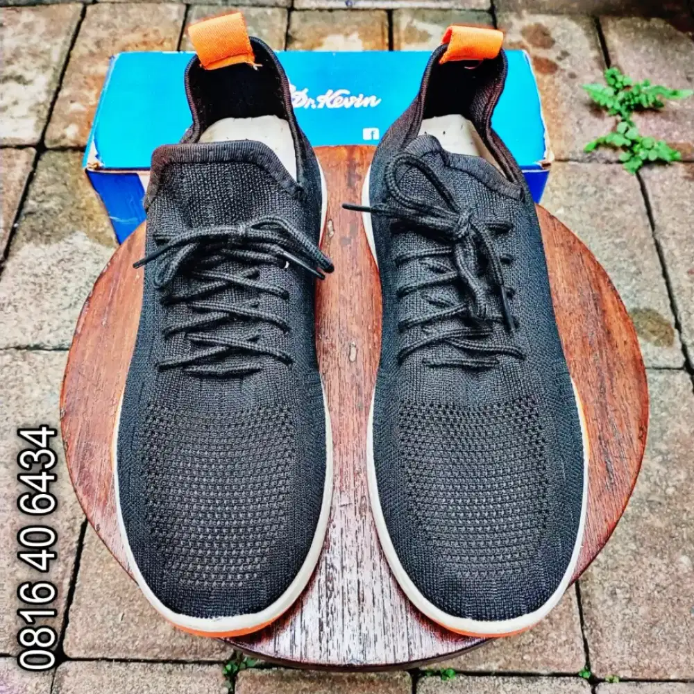 Sneakers Dr. Kevin no 42