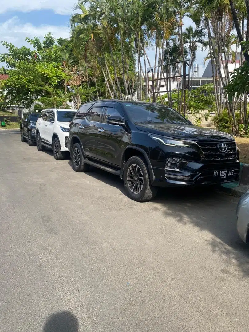 Rental/sewa mobil makassar fortuner, innova lpas kunci/pake supir