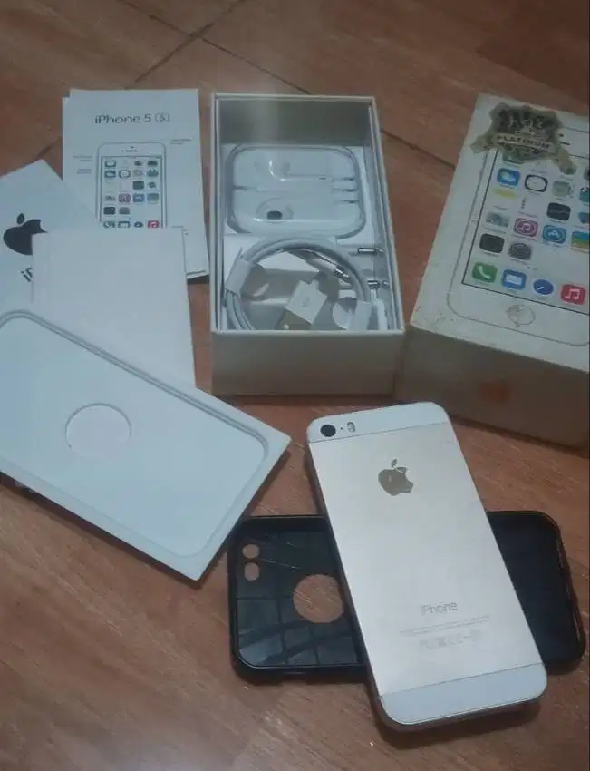 iPhone 5s gold 16 gb fullset