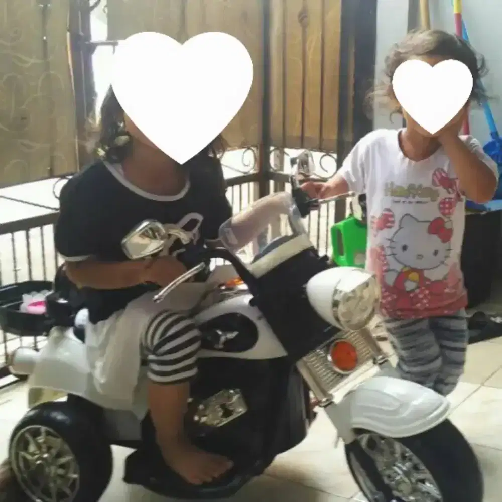 Motor Aki Harley Davidson dan Barbie