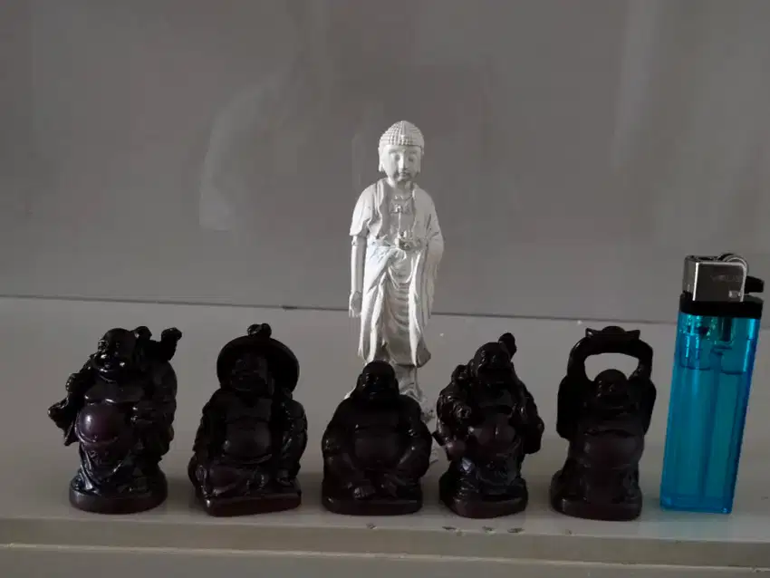 Patung Mini 5 Dewa Julaihut dan 1 Dewa Terbuat dari Resin.