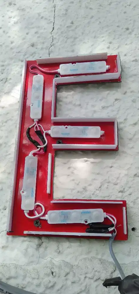 Teknisi listrik, amprah listrik, listrik konslet, pindah kWh, neon box