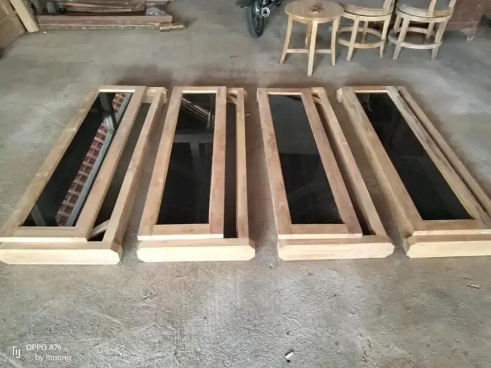 Jendela kayu jati berkualitas