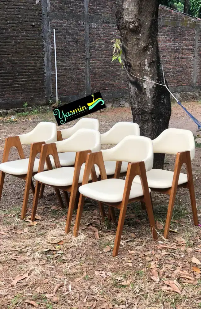 Kursi cafe minimalis