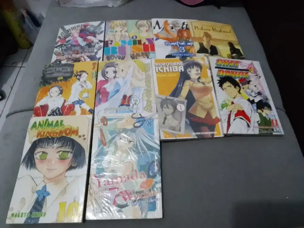 Komik bekas masih segel