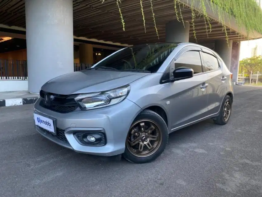 Honda Brio Satya 1.2 E Bensin-AT 2021 Silver LQI