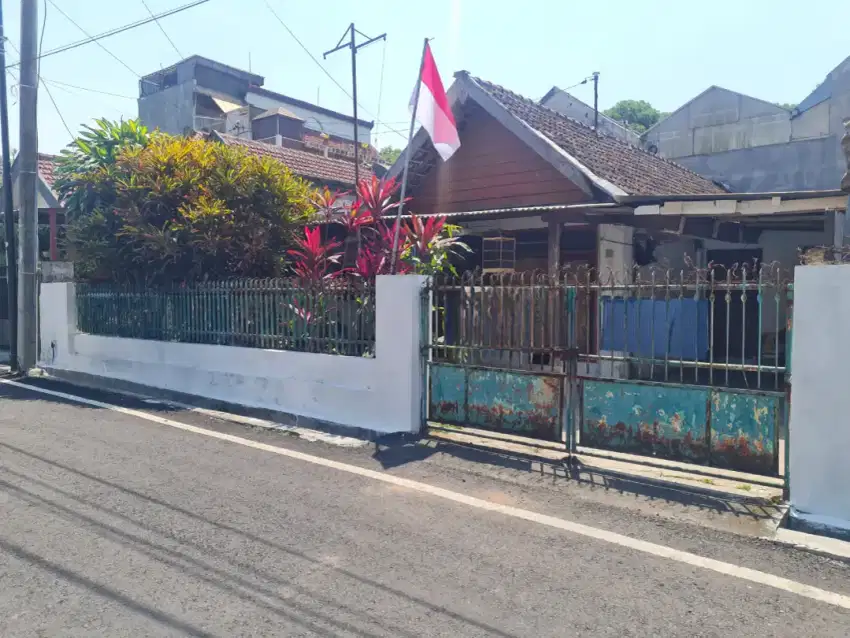 Rumah Murah Luas 274 m2 di Area Bunga Bunga Jl Bungur Dekat Suhat