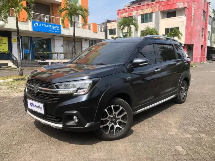 DP Rendah - Suzuki XL7 1.5 Alpha Bensin-AT 2020 Hitam (BRK)