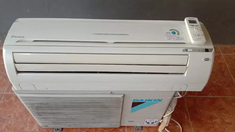 AC Daikin 1/2Pk kondisi normal