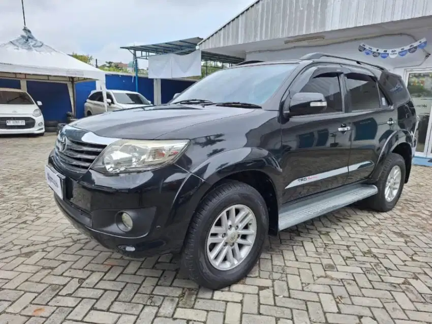 Pajak Panjang - Toyota Fortuner 2.7 G Luxury Bensin-AT 2012