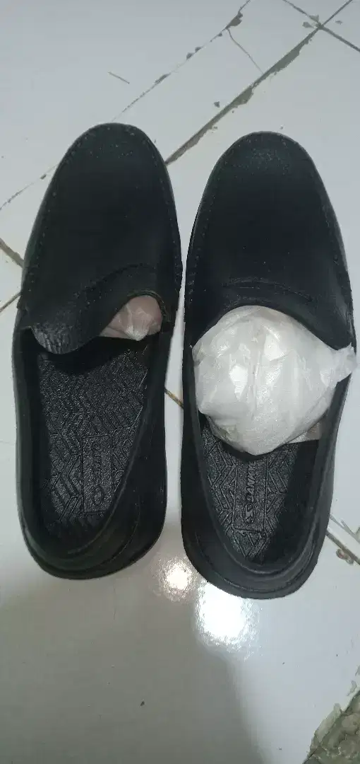 Sepatu pantofel karet