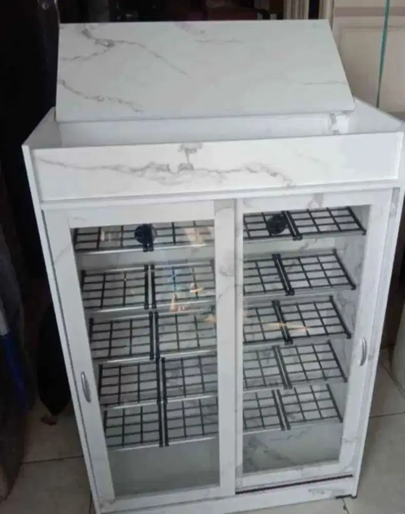 Rak sepatu sleding motif marble