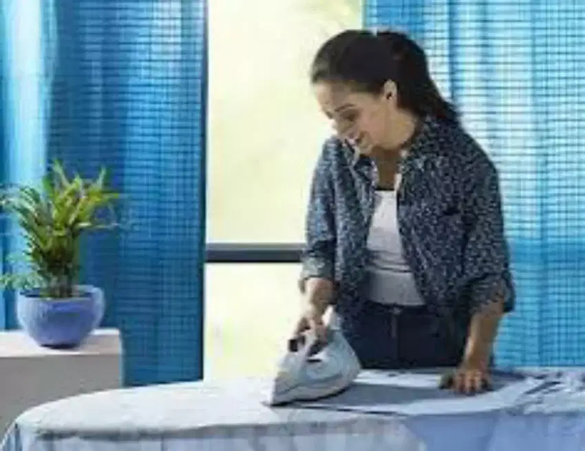 Tukang cuci baju dan setrika baju panggilan