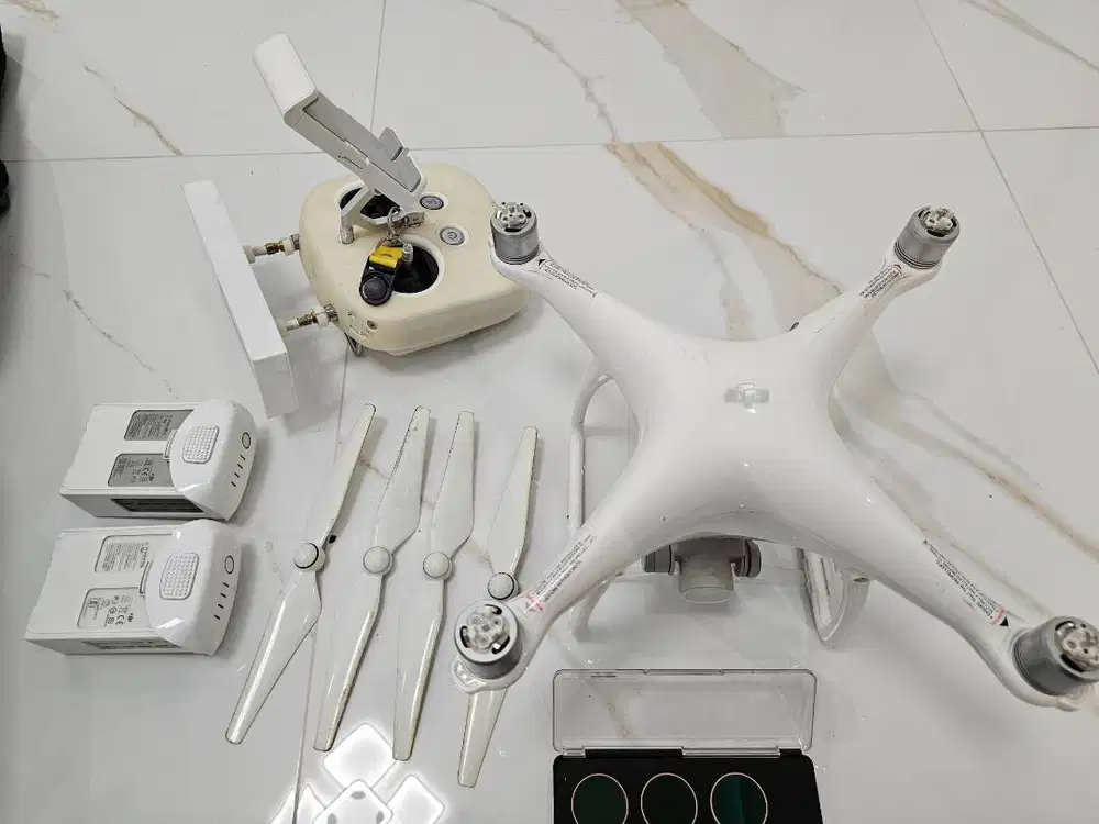 Drone DJI Phantom 4s dan bonus