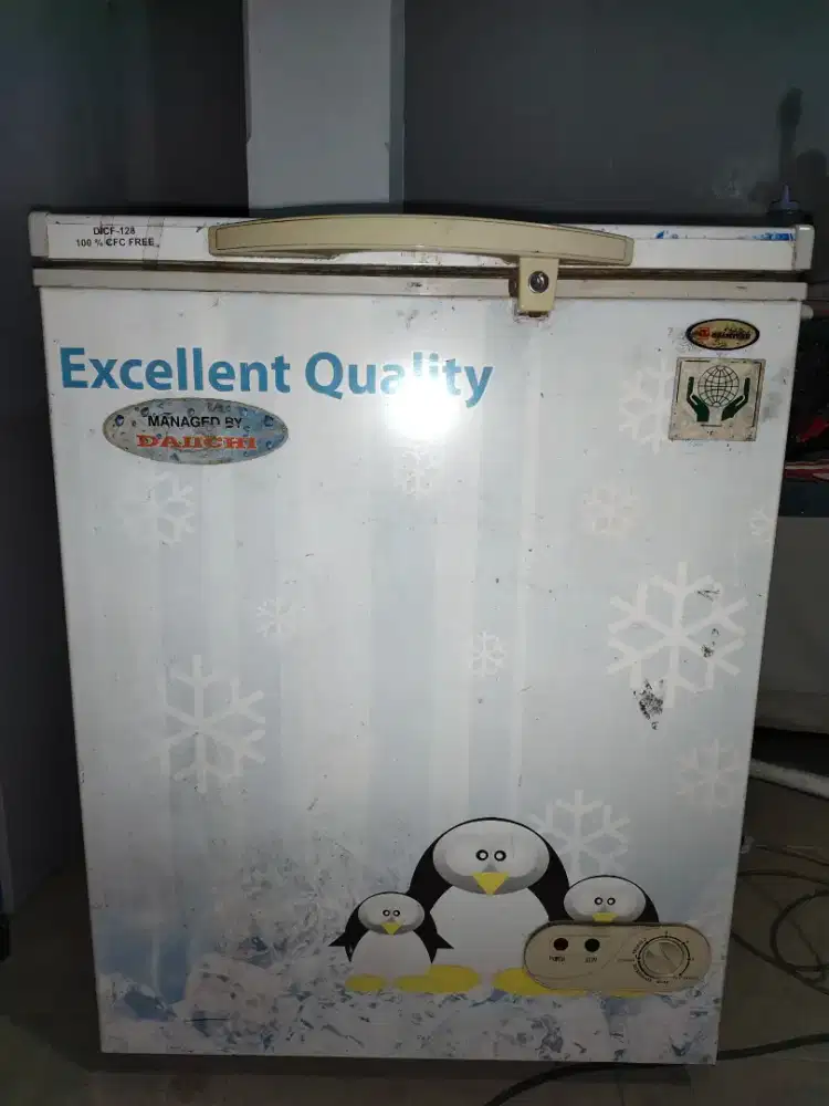 JUAL MURAH SHOWCASE SANGAT DINGIN BAGUS