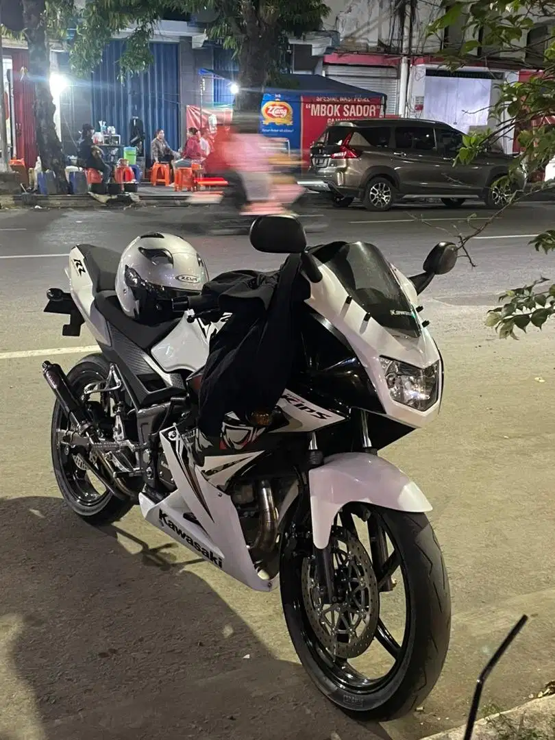 Kawasaki ninja RR new SE