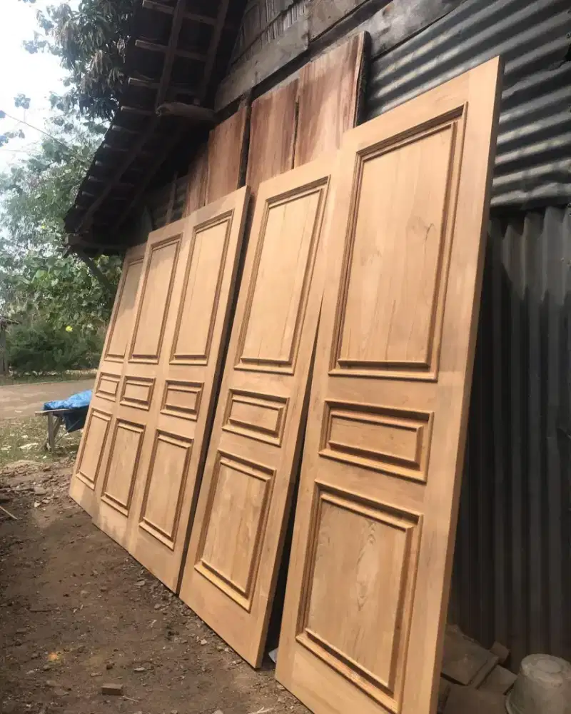 PINTU JATI PERHUTANI
