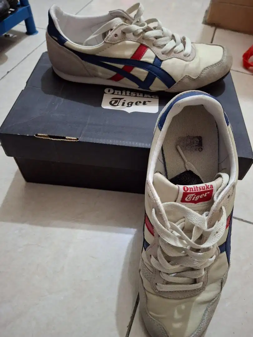 Sepatu Wanita Onitsuka Tiger Size 38