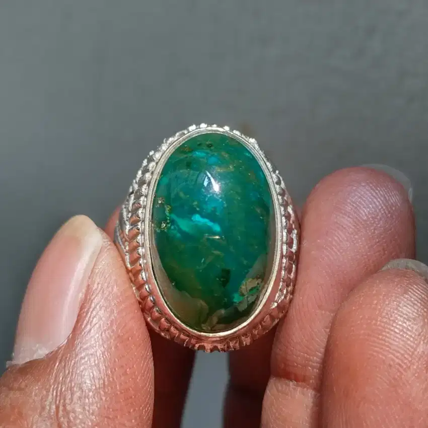 Bacan doko gulao kristal natural ring no 7