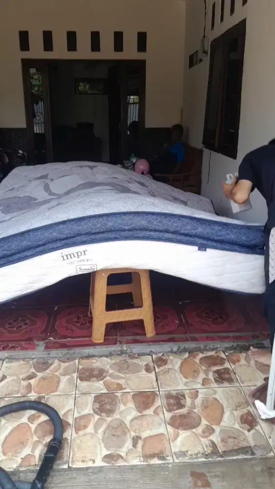 Jasa cuci kasur sofa jok mobil