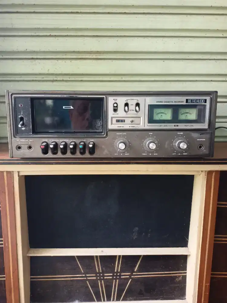 Dijual Tape Stereo Cassette Recorder merek METROAUDIO