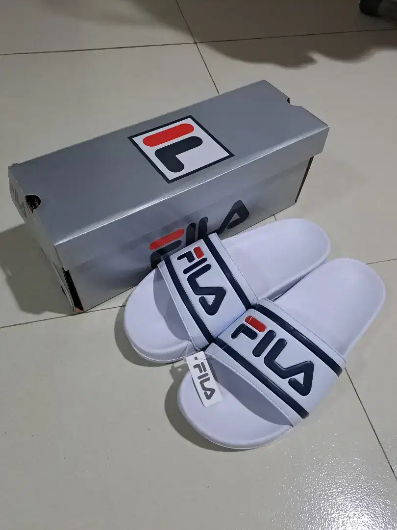 Sandal Fila slide original size 42 NEW