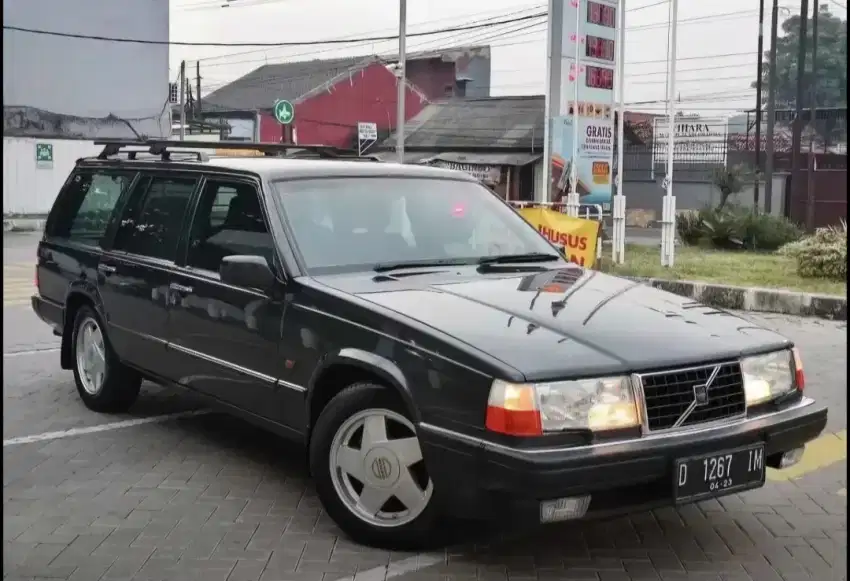 Low km 92rb volvo wagon 960 turbo antik sekali