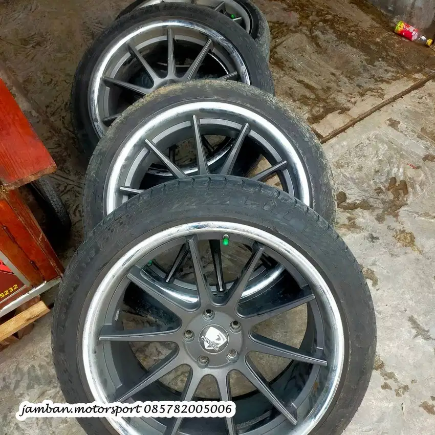 Velg Ring 20 PCD 5x114 dan Ban 245/45/20 kondisi 90%