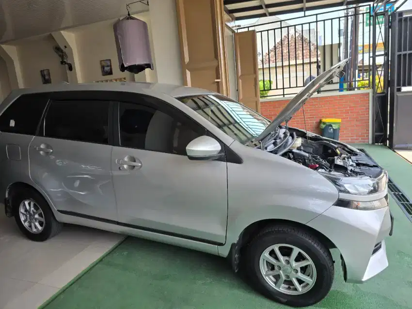 Jual Mobil Daihatsu Xenia