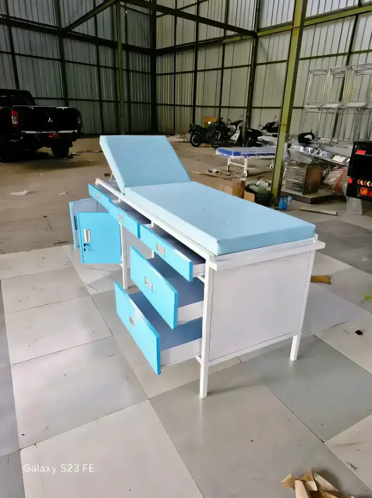 Bed Advance Deluxe | Meja Periksa Advance