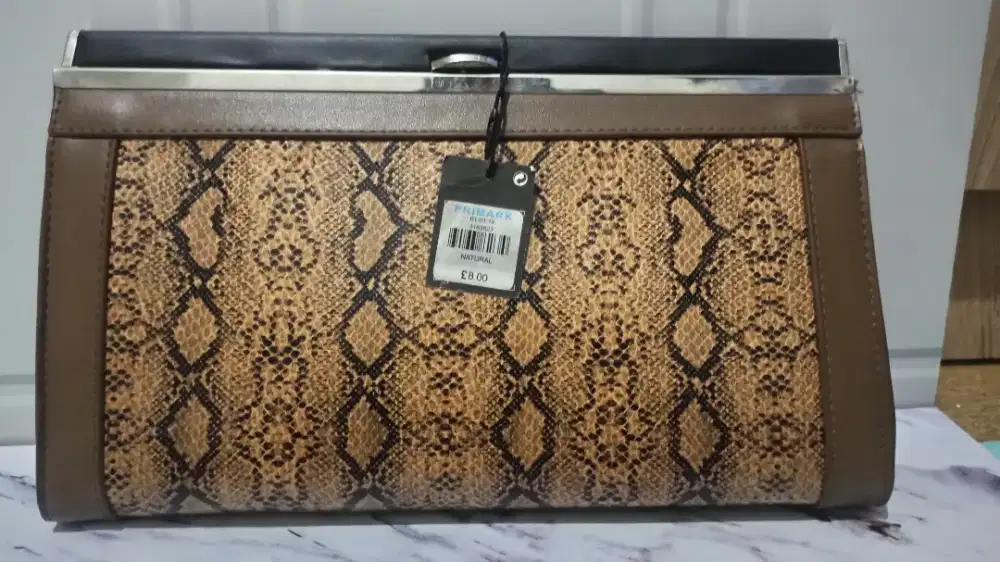 Dompet Tangan ATMOSPHERE - Primark