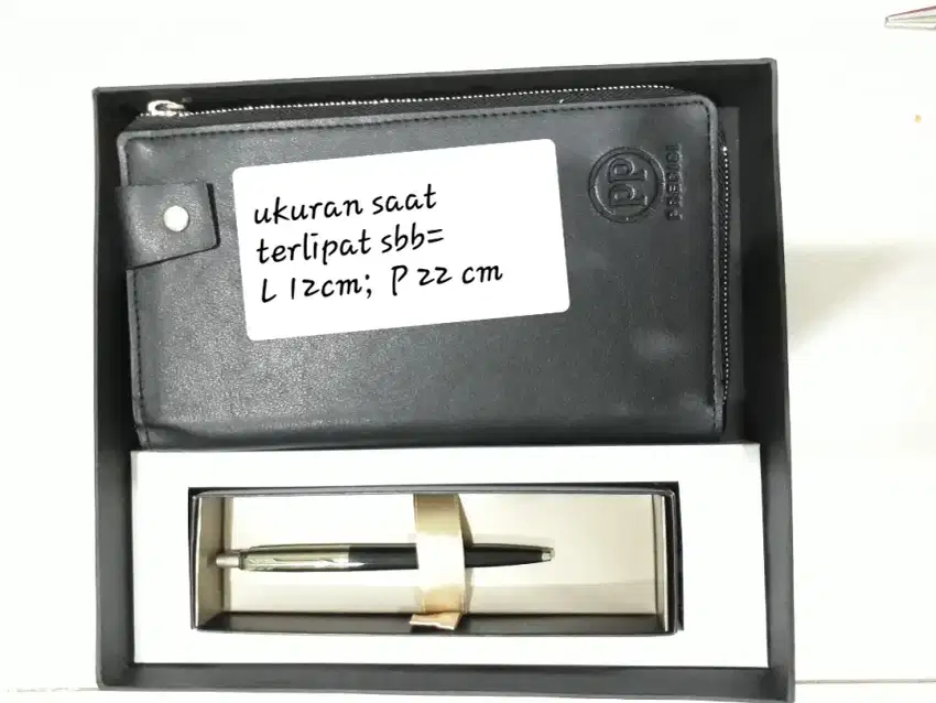 Jarang ada : dijual agenda Note book kulit lengkap dgn ballpoint,bagus
