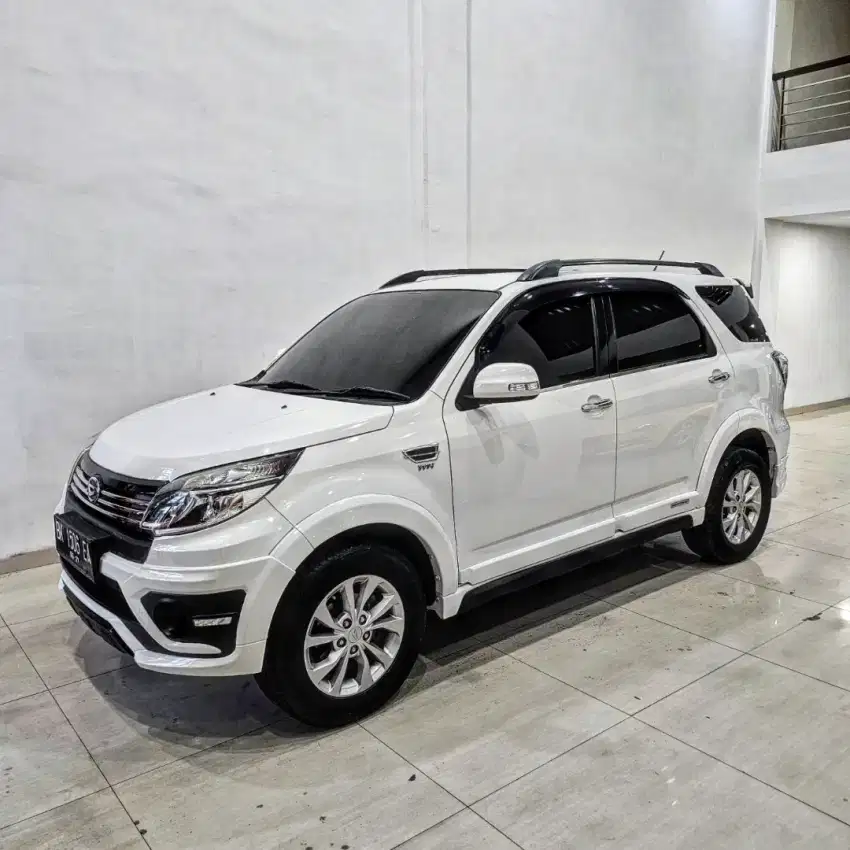 (TDP 23JT) TERIOS R Adventure A/T 2017 / 2016 daihatsu putih