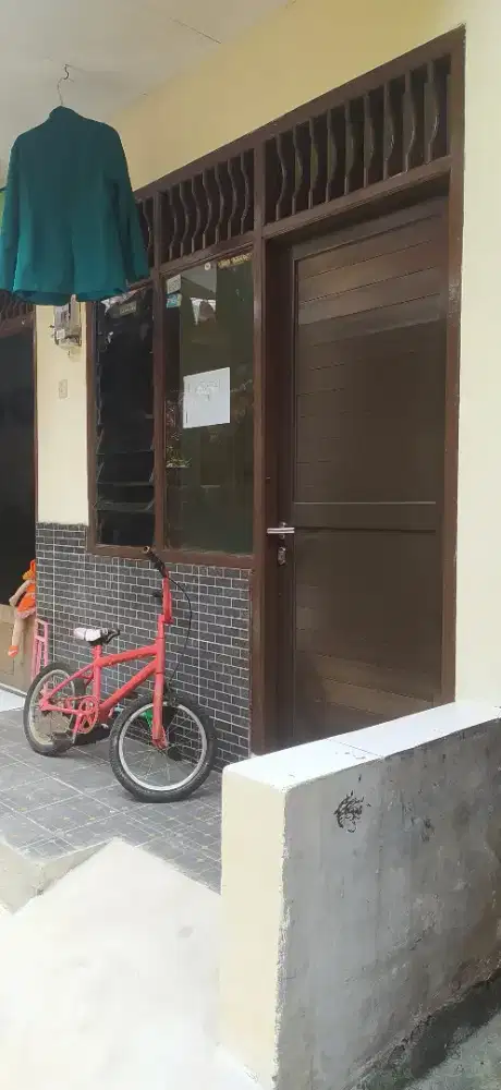 Disewakan Kontrakan 1 pintu dekat dengan Asrama Brimob Kelapa Dua