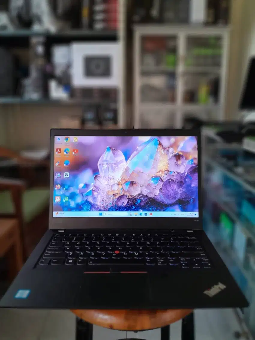 Lenovo T490, core i5 gen8, ram 16gb, ssd nvme 256gb, layar 14in fullhd