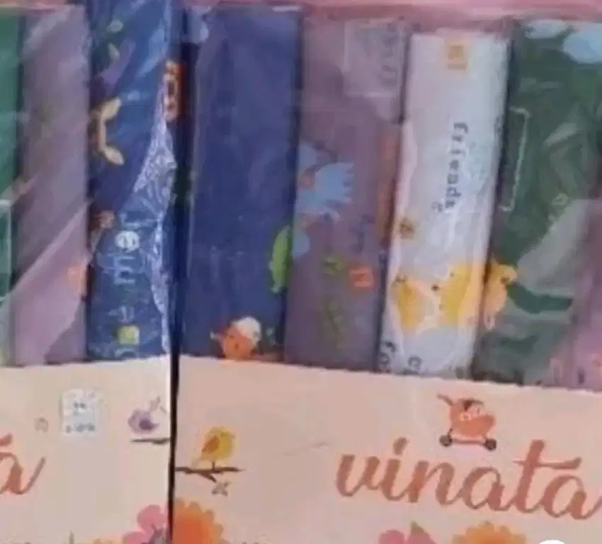 Paket bedong bayi vinata Polos dengan  6 warna