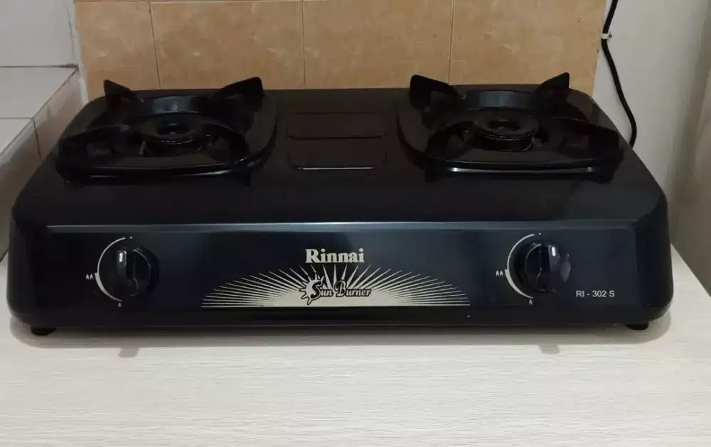Kompor gas 2 tungku.