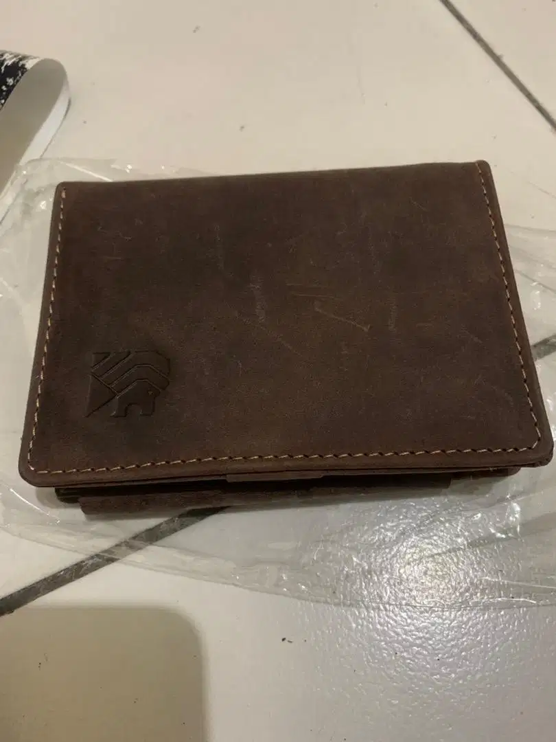 BU Dompet Kulit Pria Crazy Horse belum pernah dipake