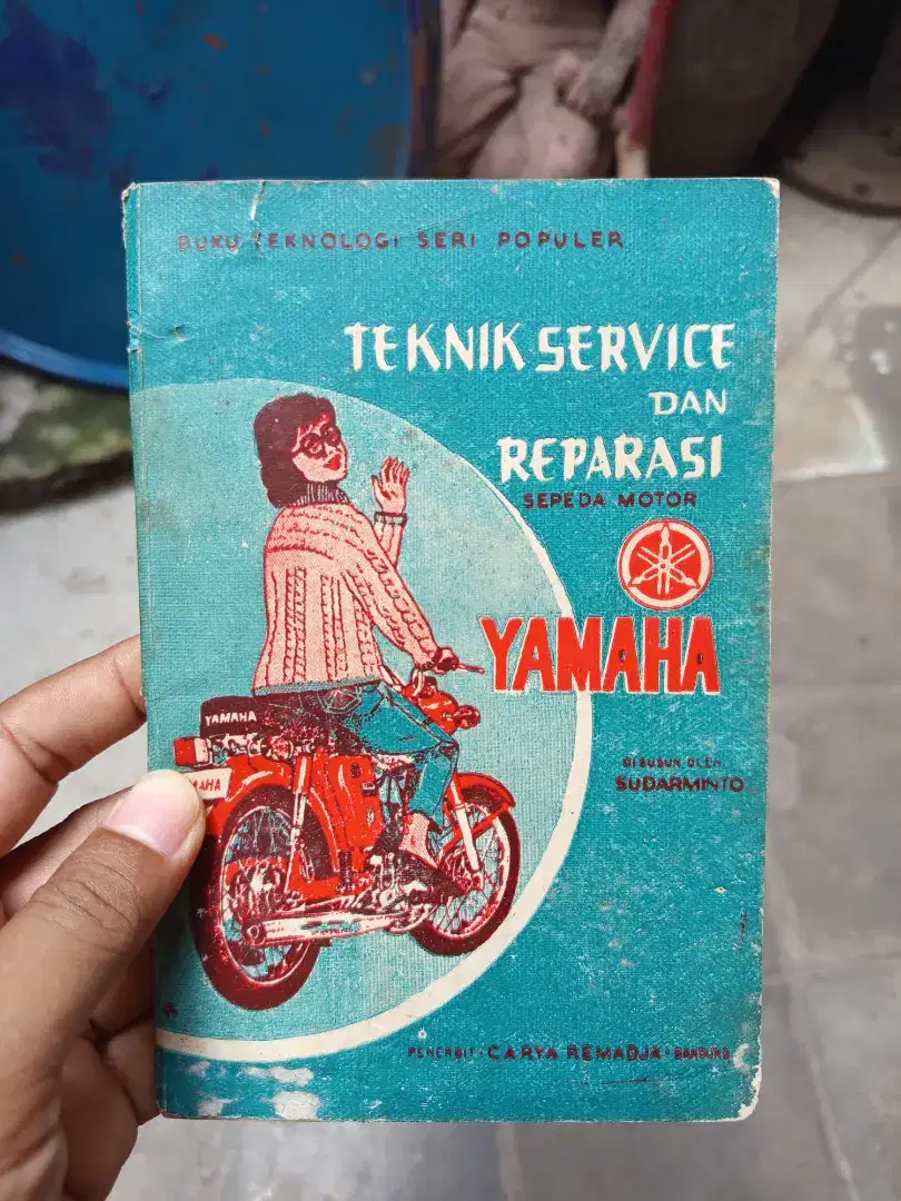 Buku Jadul Petunjuk Service dan Reparasi Sepeda Motor Yamaha 1970s