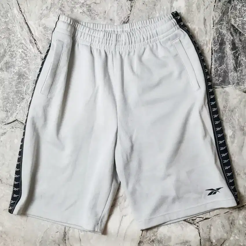 REEBOK Original Short Pants Celana Pendek