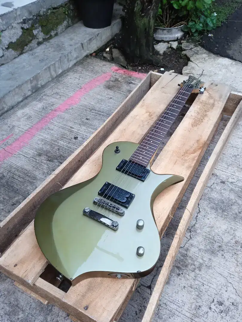 Gitar FERNANDES Ravelle X original langka