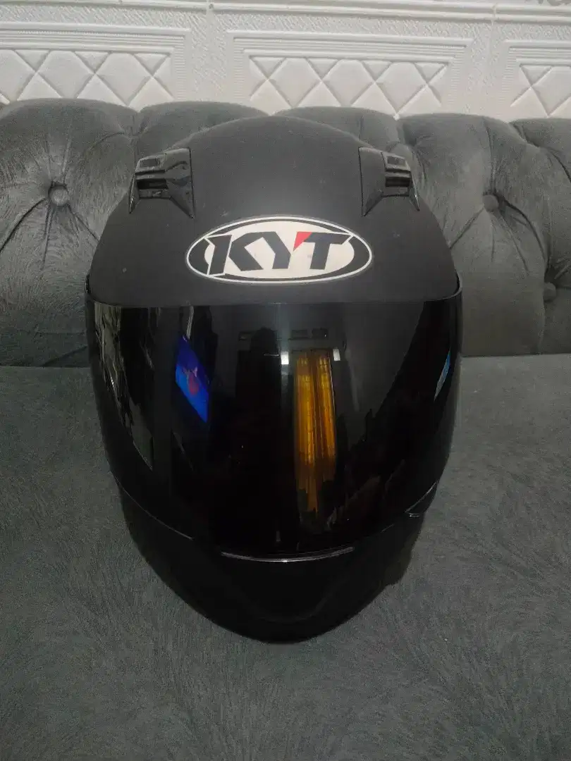 Helm KYT Full Face