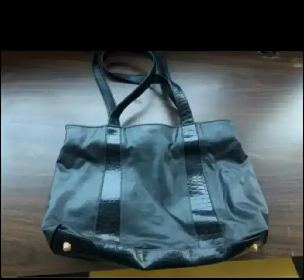 Tas import wanita
