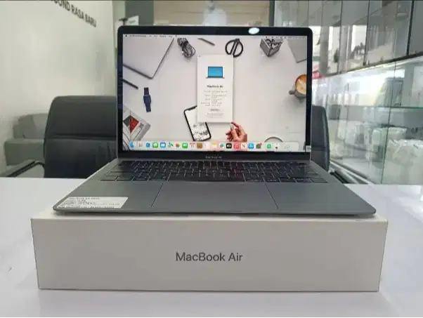 Macbook Air 2019 RAM 8/128 GB Fullset 13