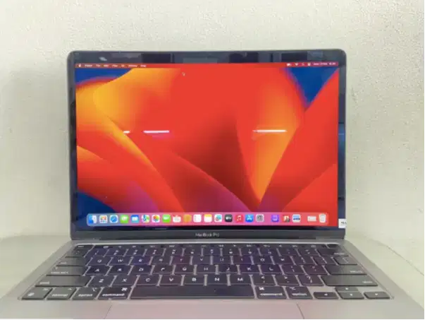 Macbook Pro 2020 M1 8/256 GB