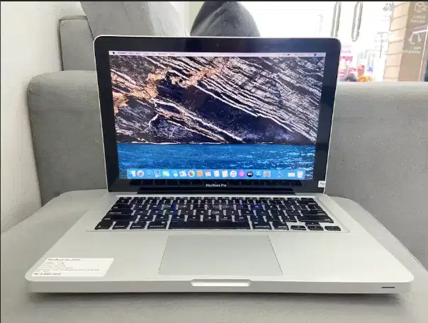 Macbook Pro 2012 RAM 4/500 GB