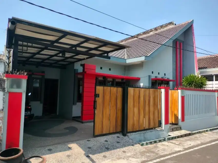 Rumah Bagus Area Jl Bungur Bunga Melati Dekat Suhat Luas 170 m2