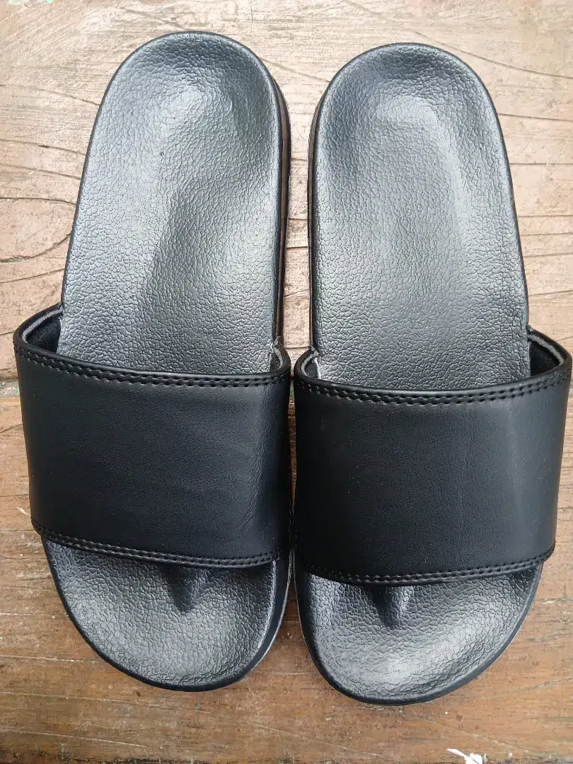 Sandal slide/slop pria